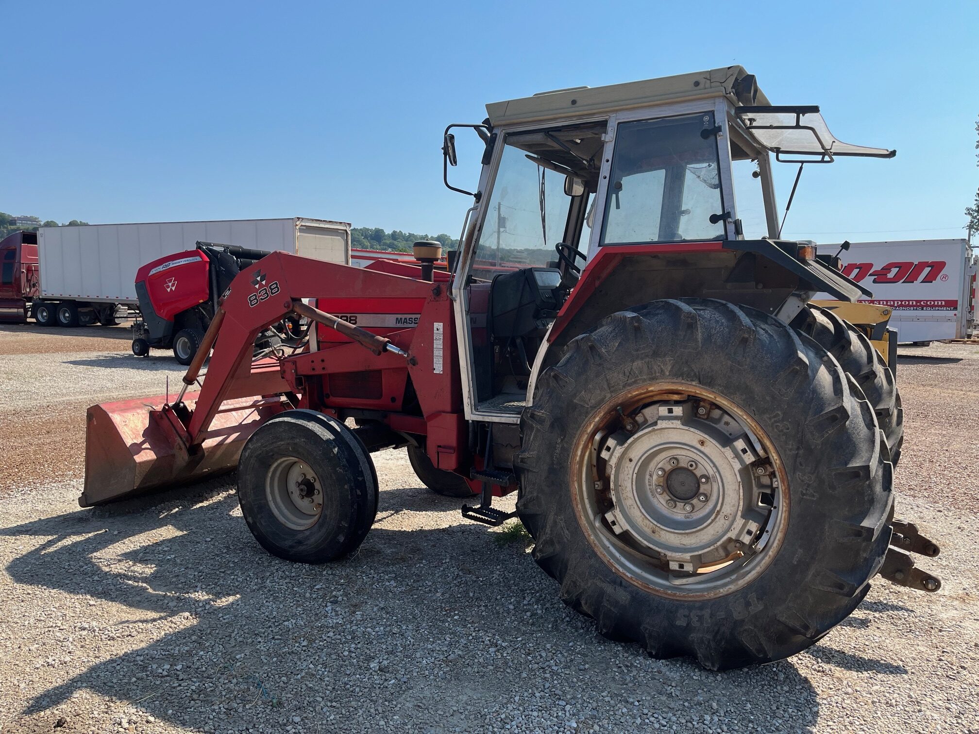 Massey Ferguson 398