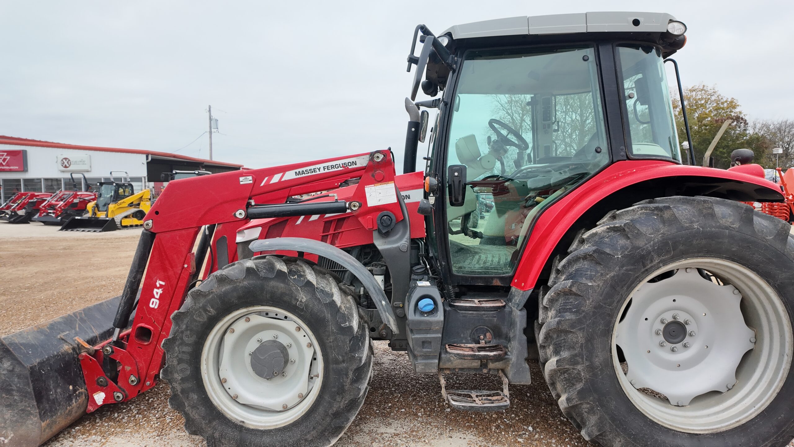 Used Massey Ferguson 5613