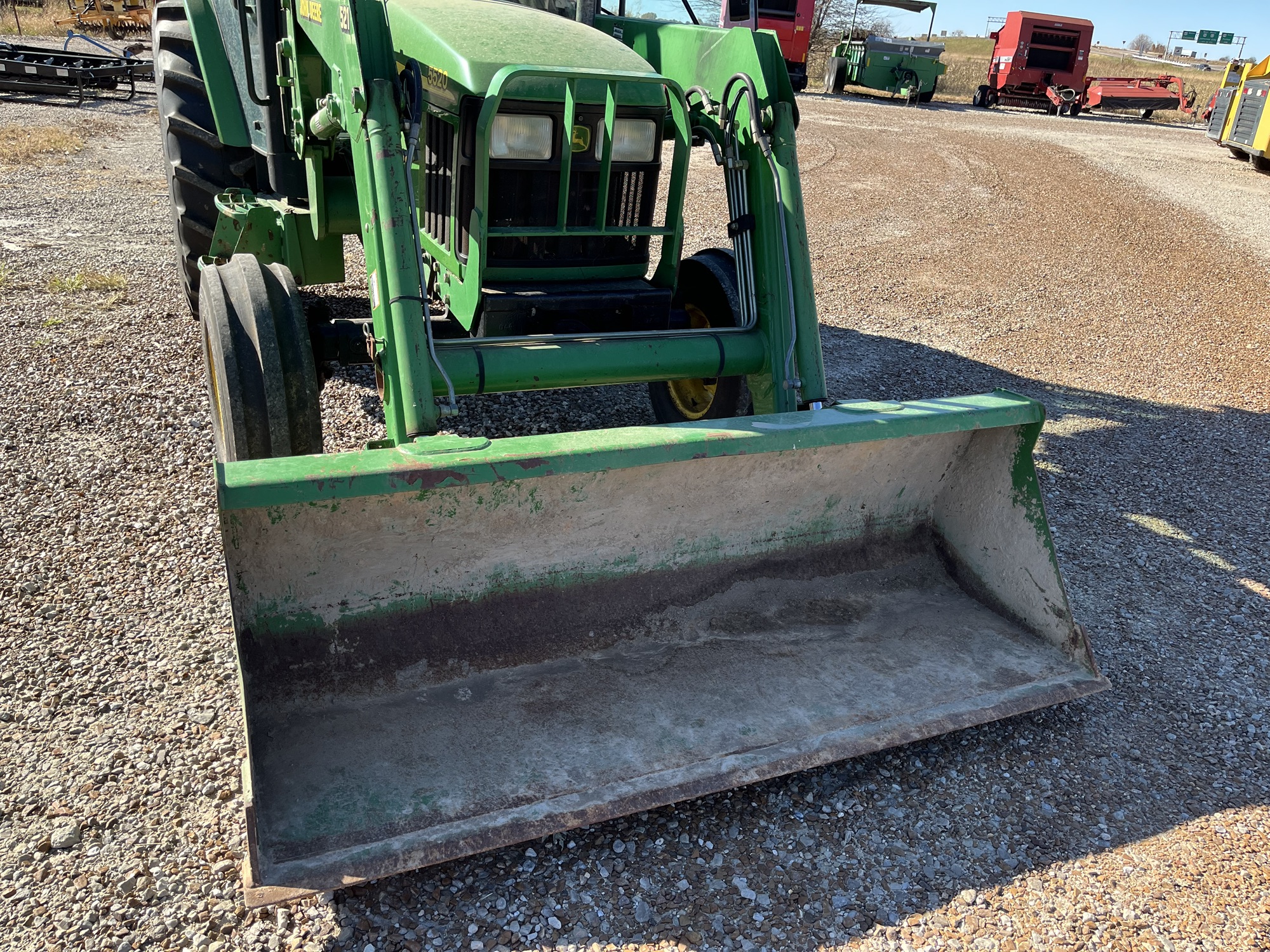 John Deere 5520