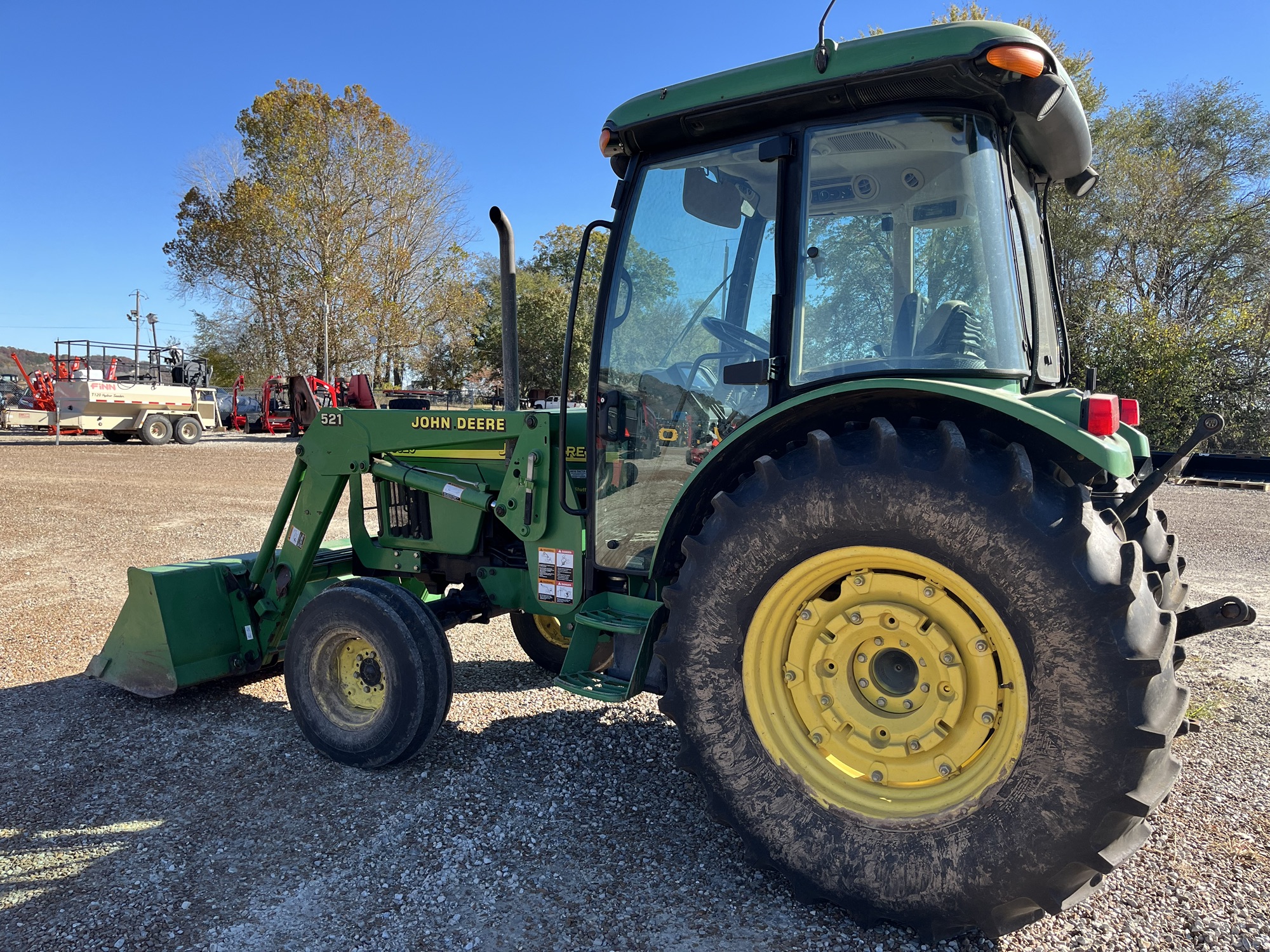 John Deere 5520