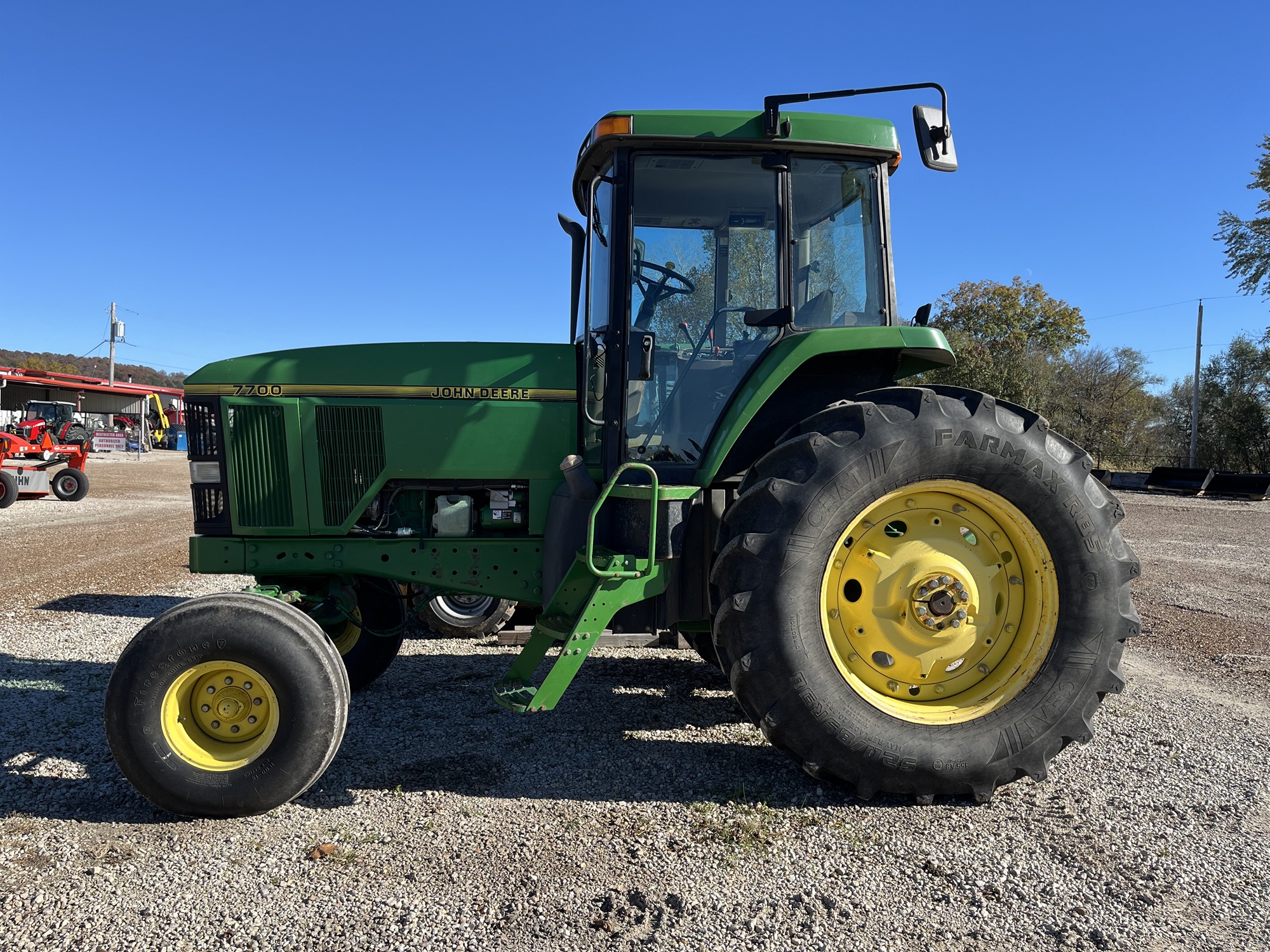 John Deere 7700