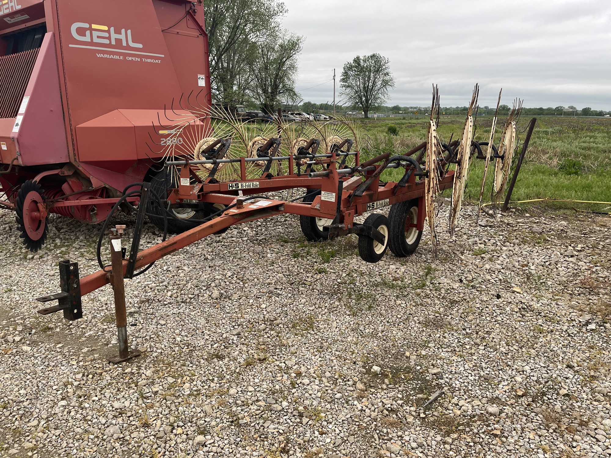 H & S 8 Wheel Manual fold rake