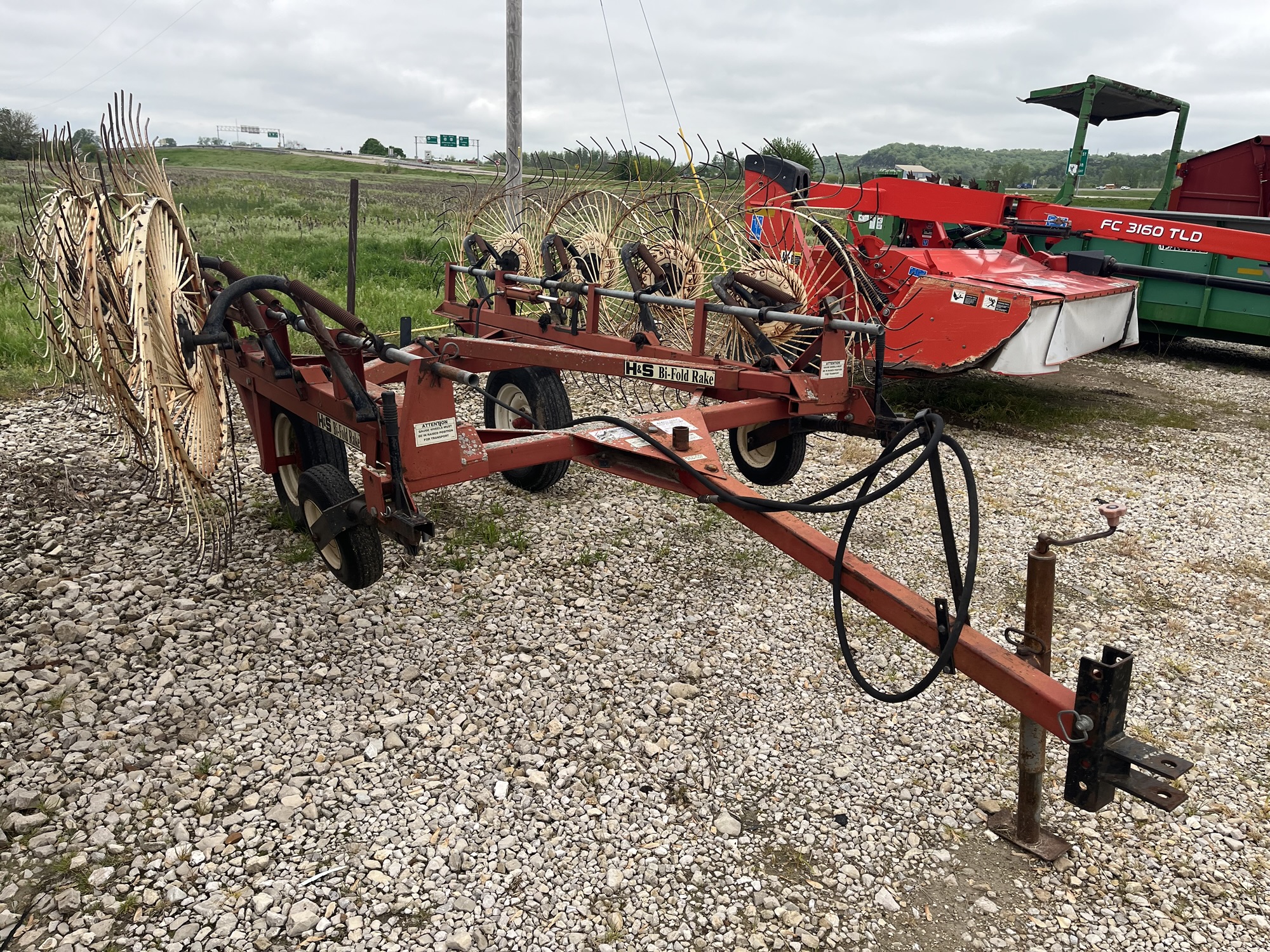 H & S 8 Wheel Manual fold rake