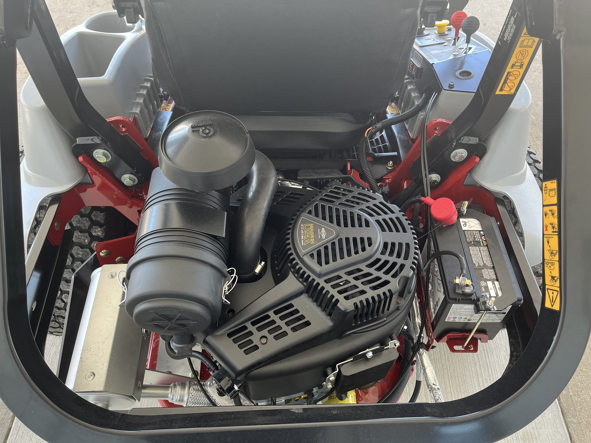 New Exmark Lazer E 60″ SPECIAL