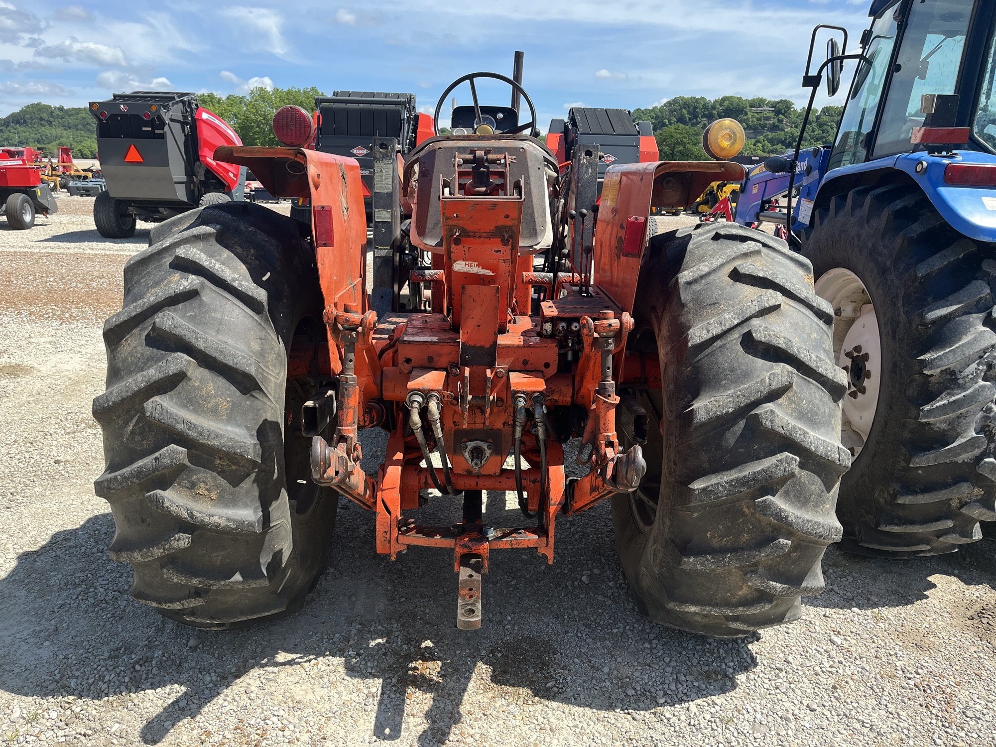 Allis Chalmers 185
