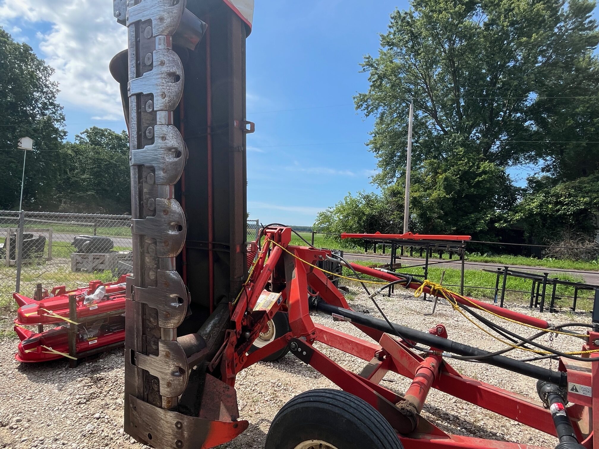Kuhn GMD600 on Caddy