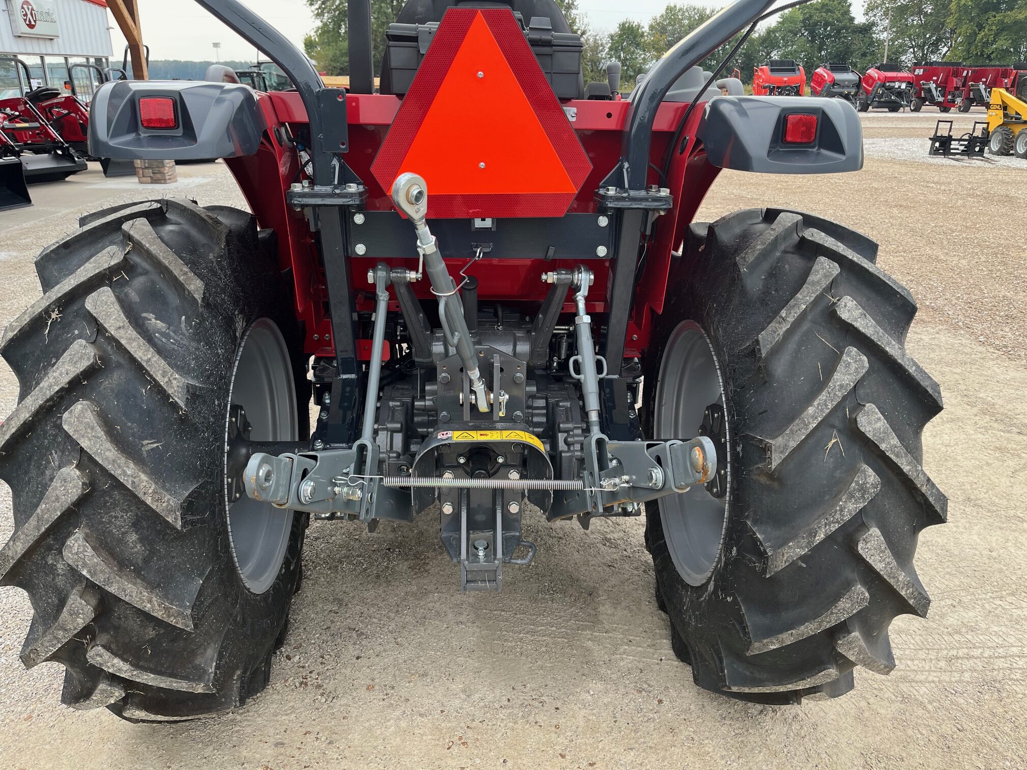 NEW Massey Ferguson 1840M