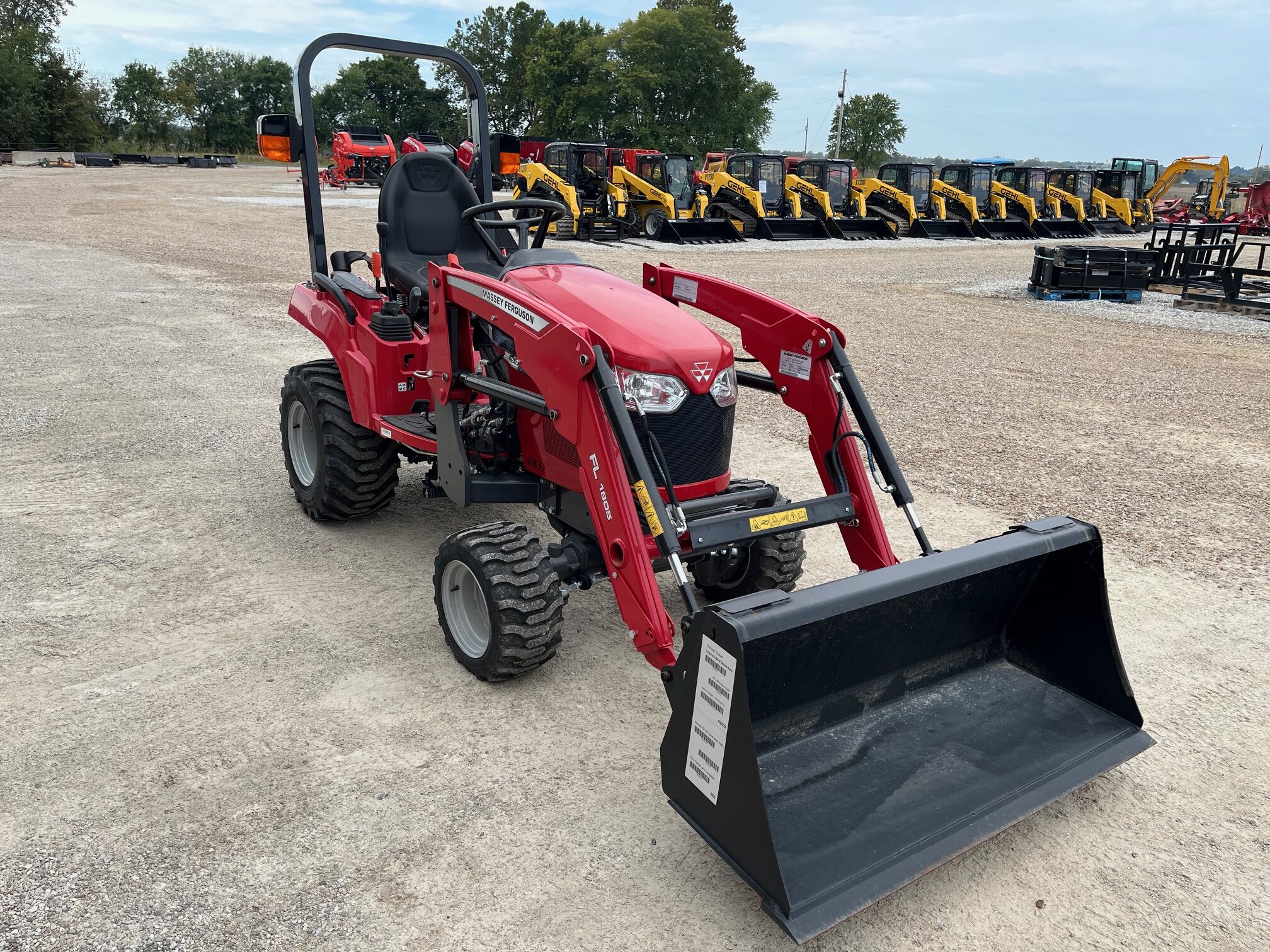 New Massey Ferguson GC1723E