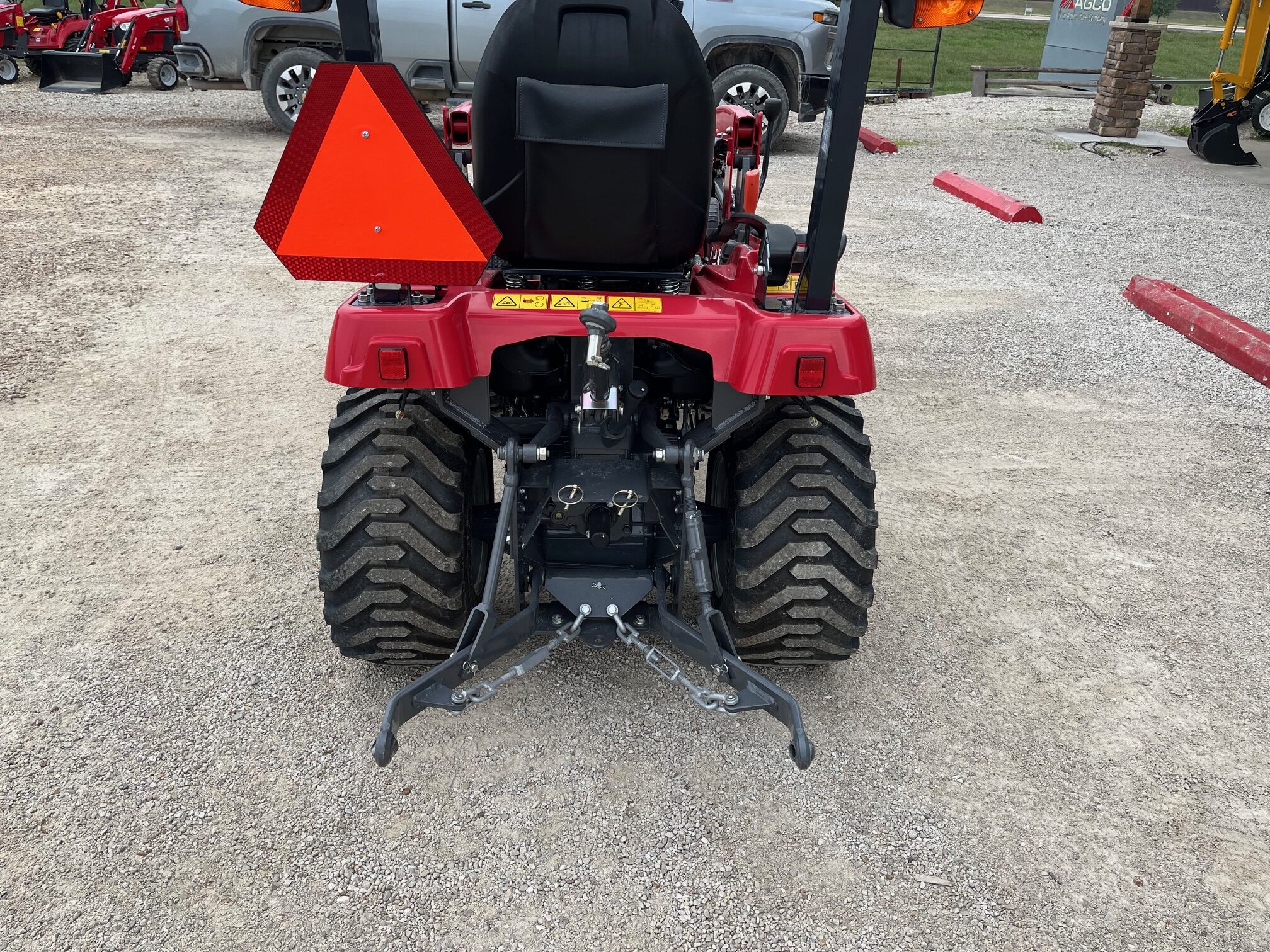 New Massey Ferguson GC1723E