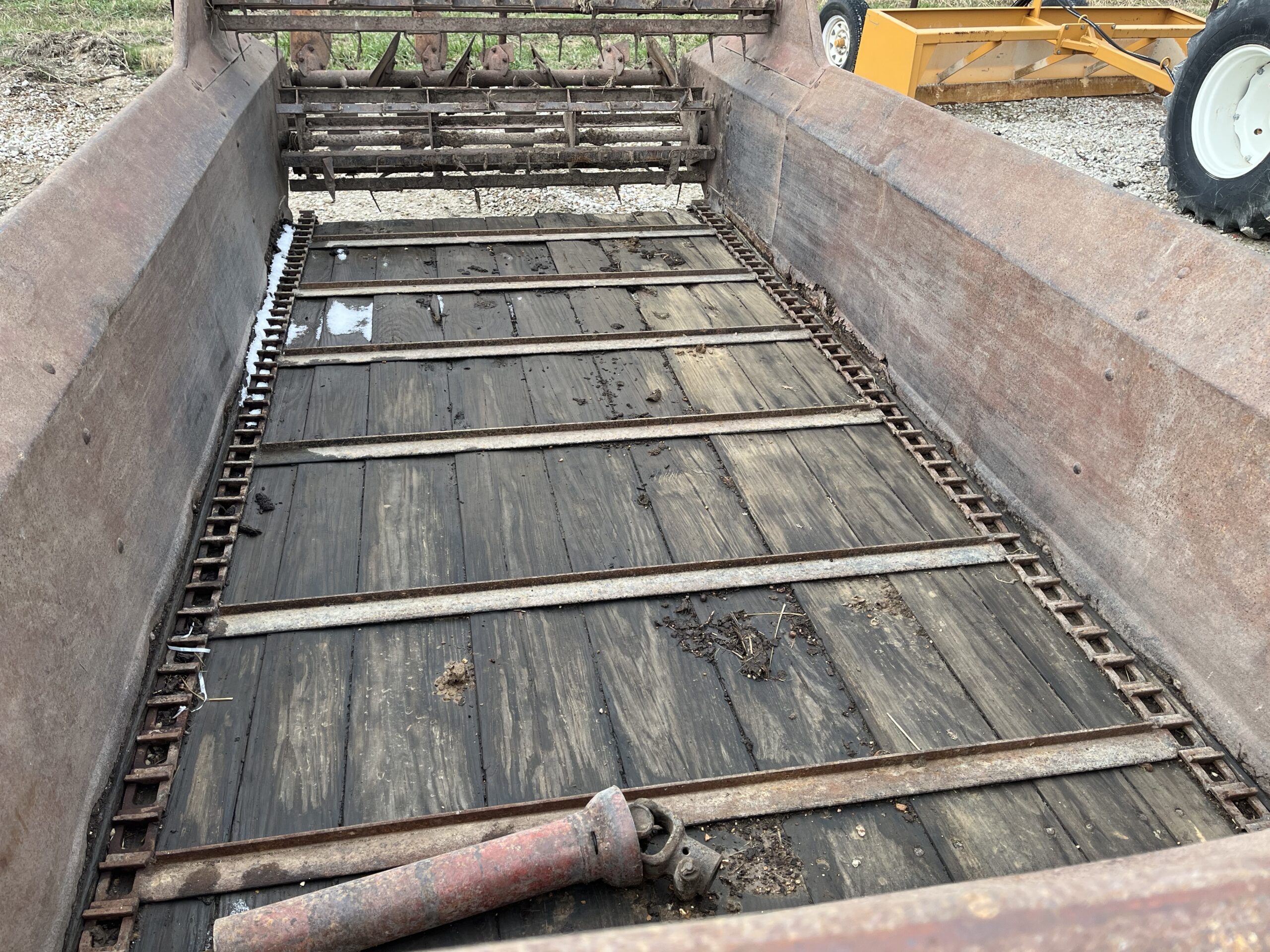 New Holland Manure Spreader