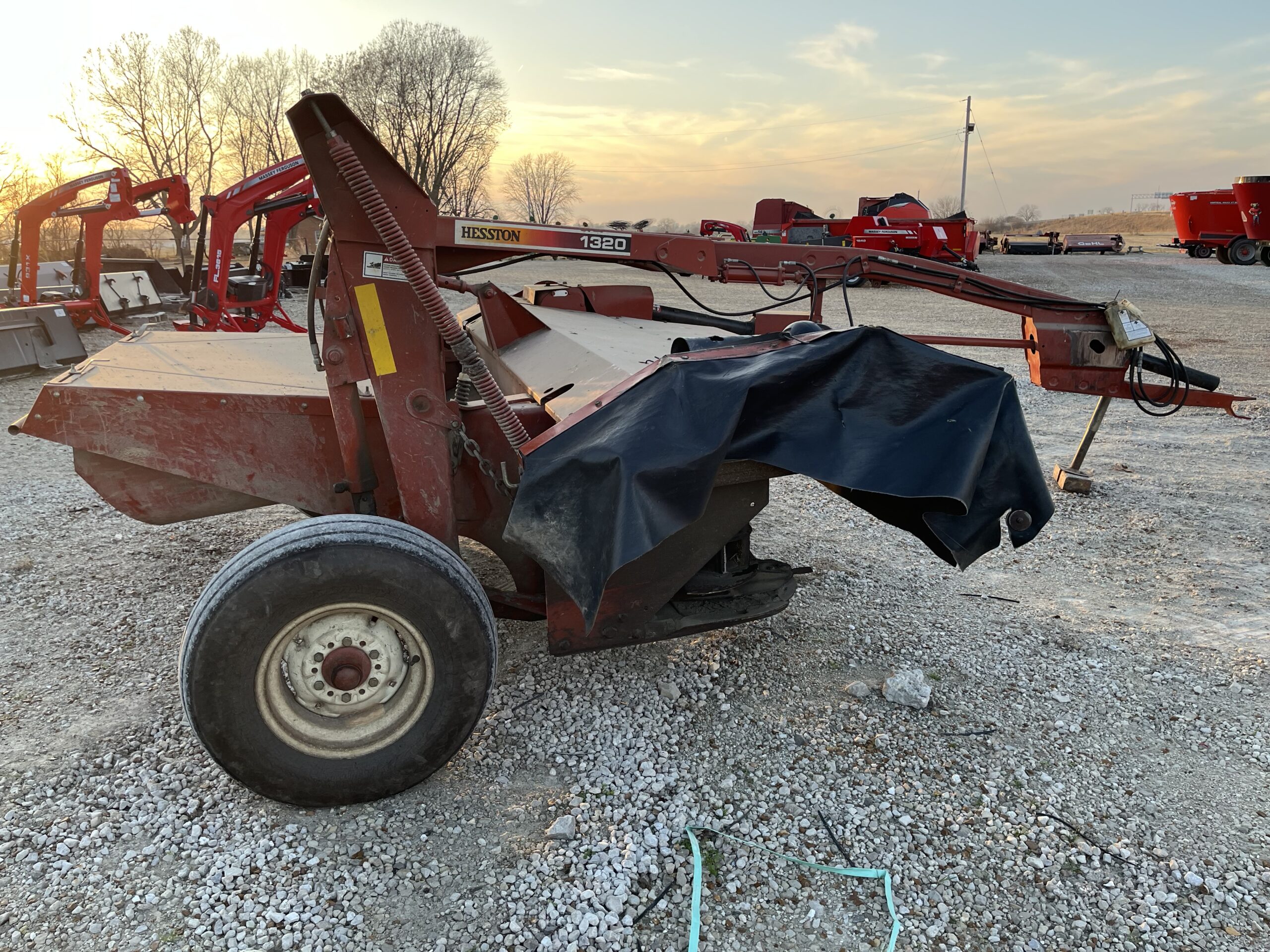 Hesston 1320 Discbine