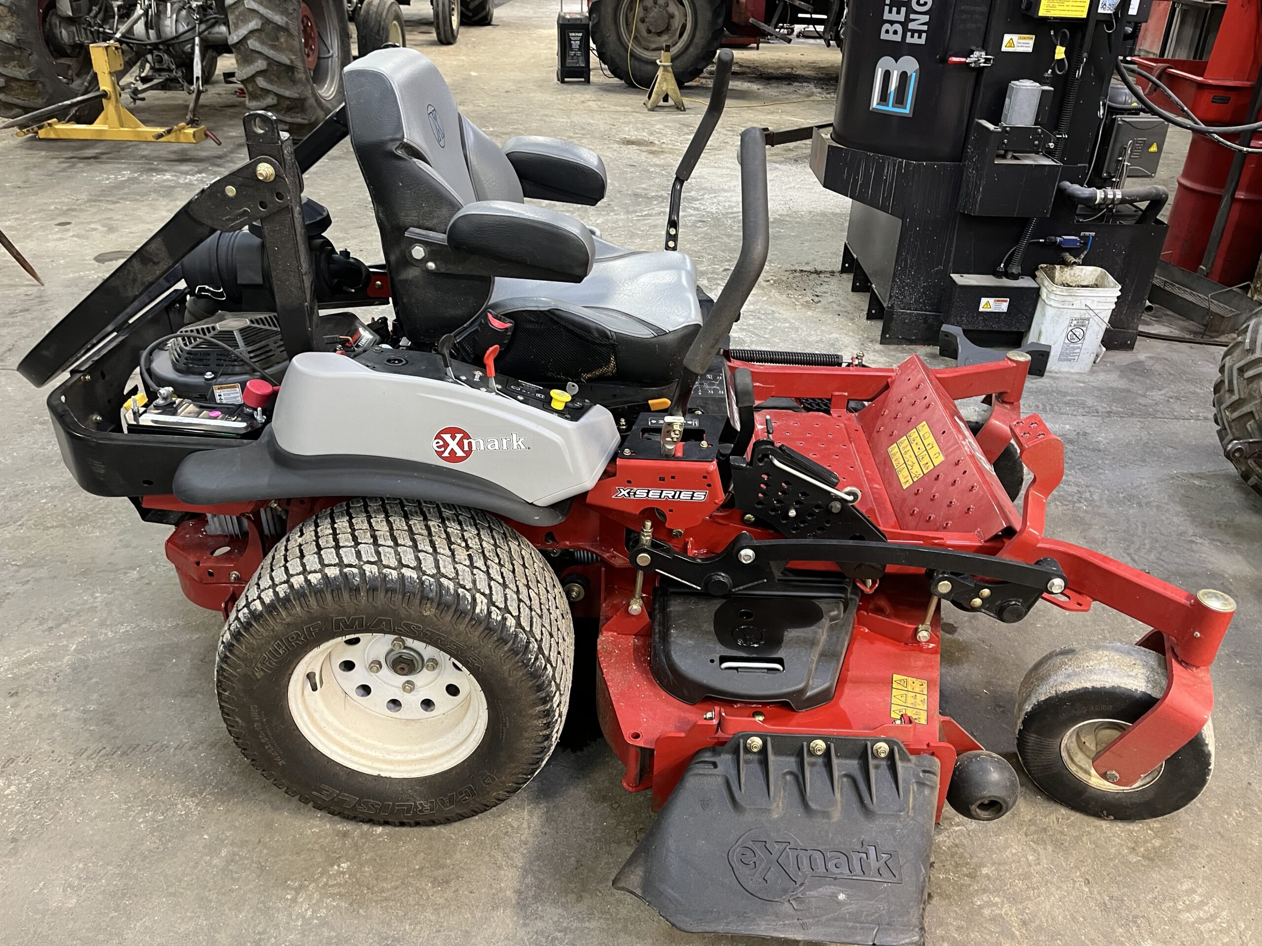 Exmark Lazer X 60″