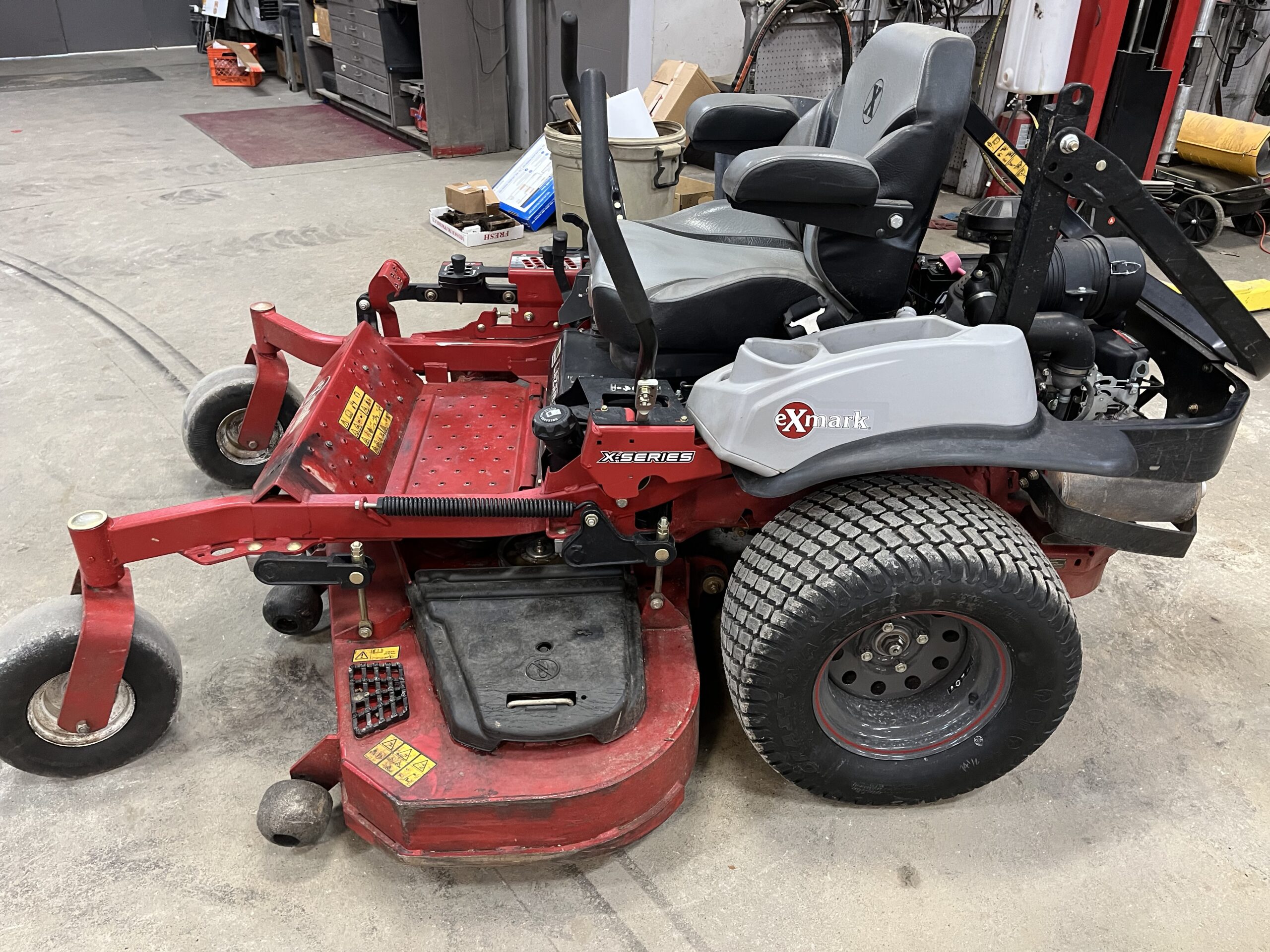 Exmark Lazer X 60″