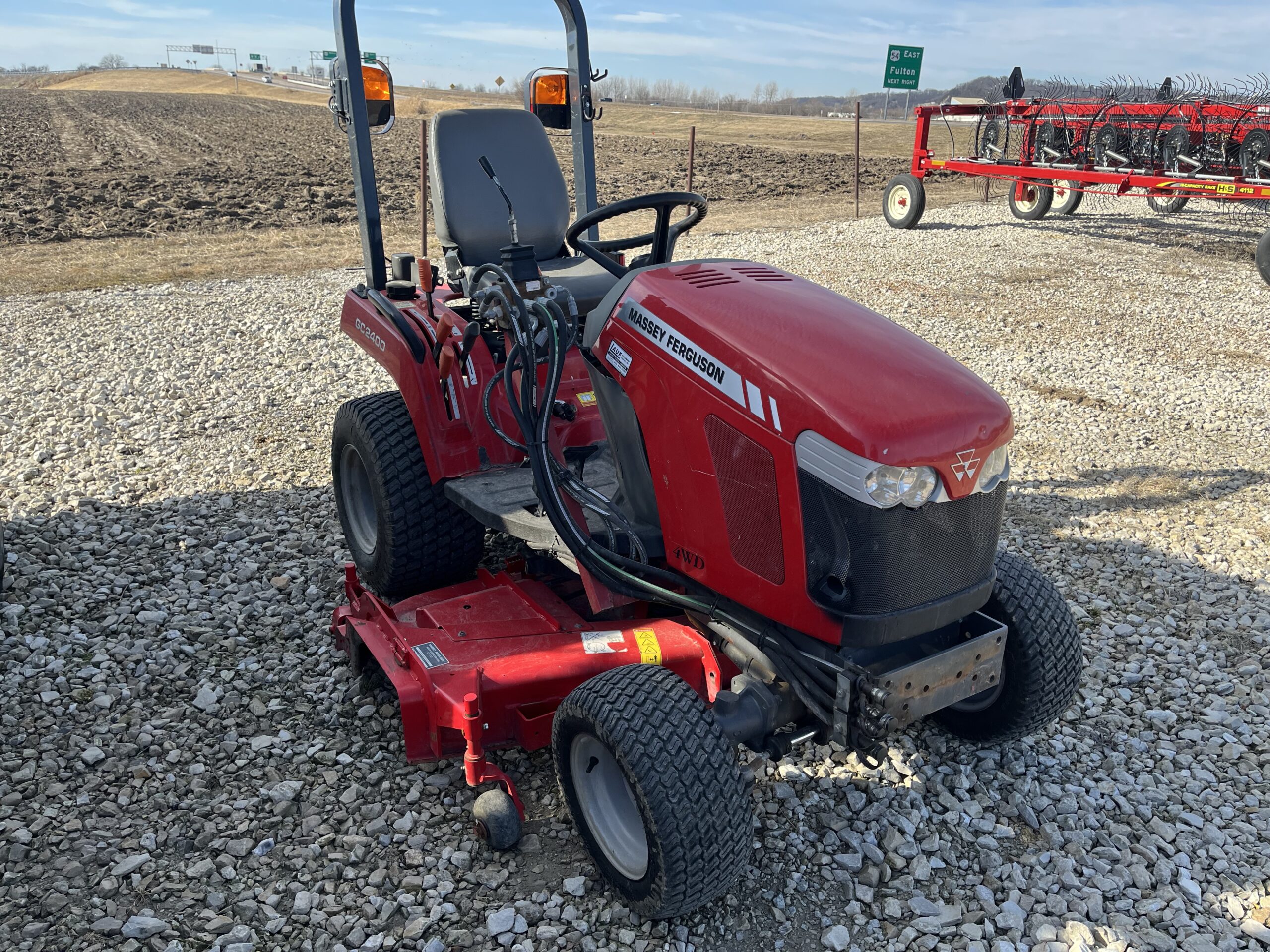 Massey Ferguson GC2400