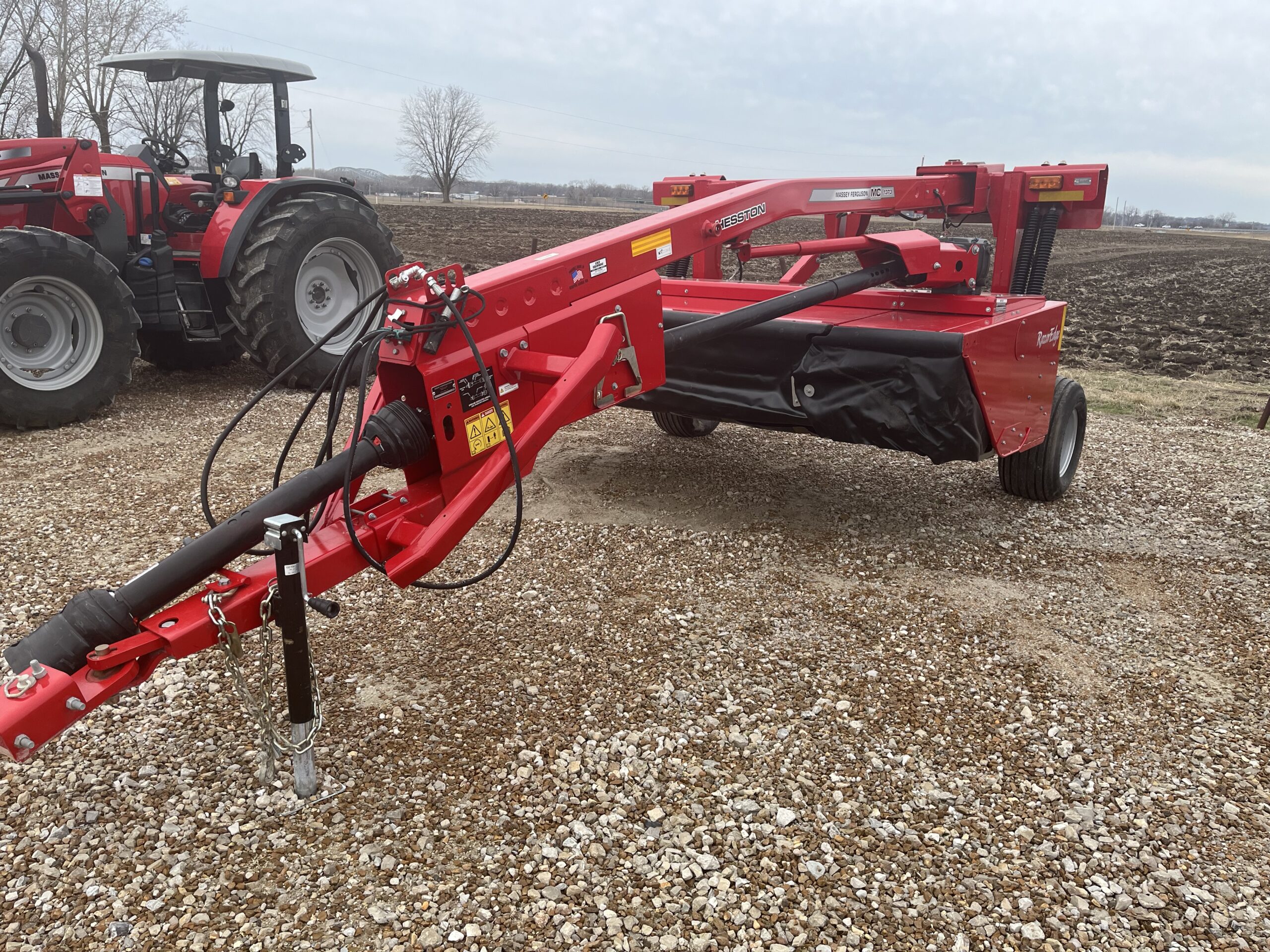 NEW Massey Ferguson 1373