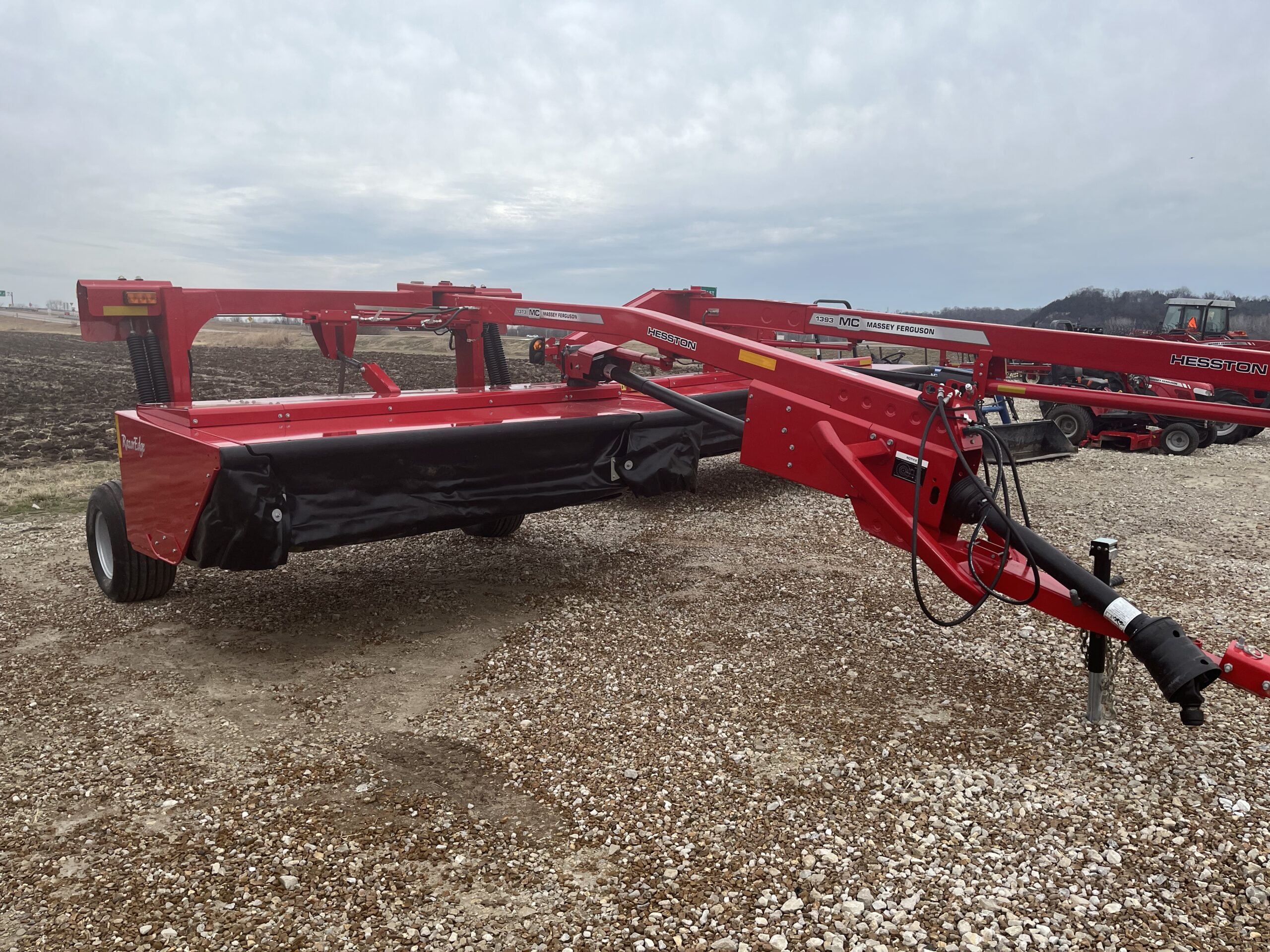 NEW Massey Ferguson 1373