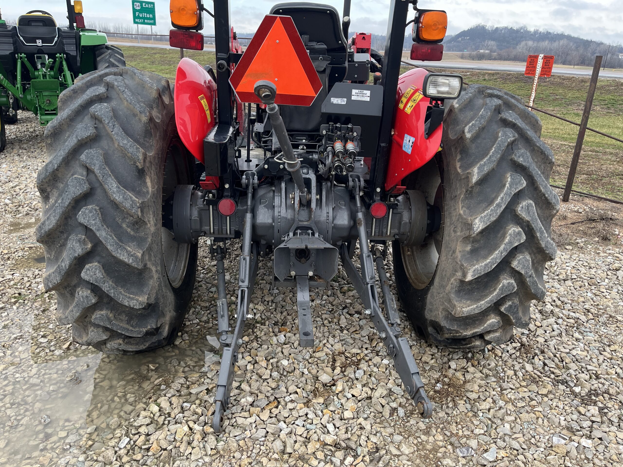 Massey Ferguson 2607H