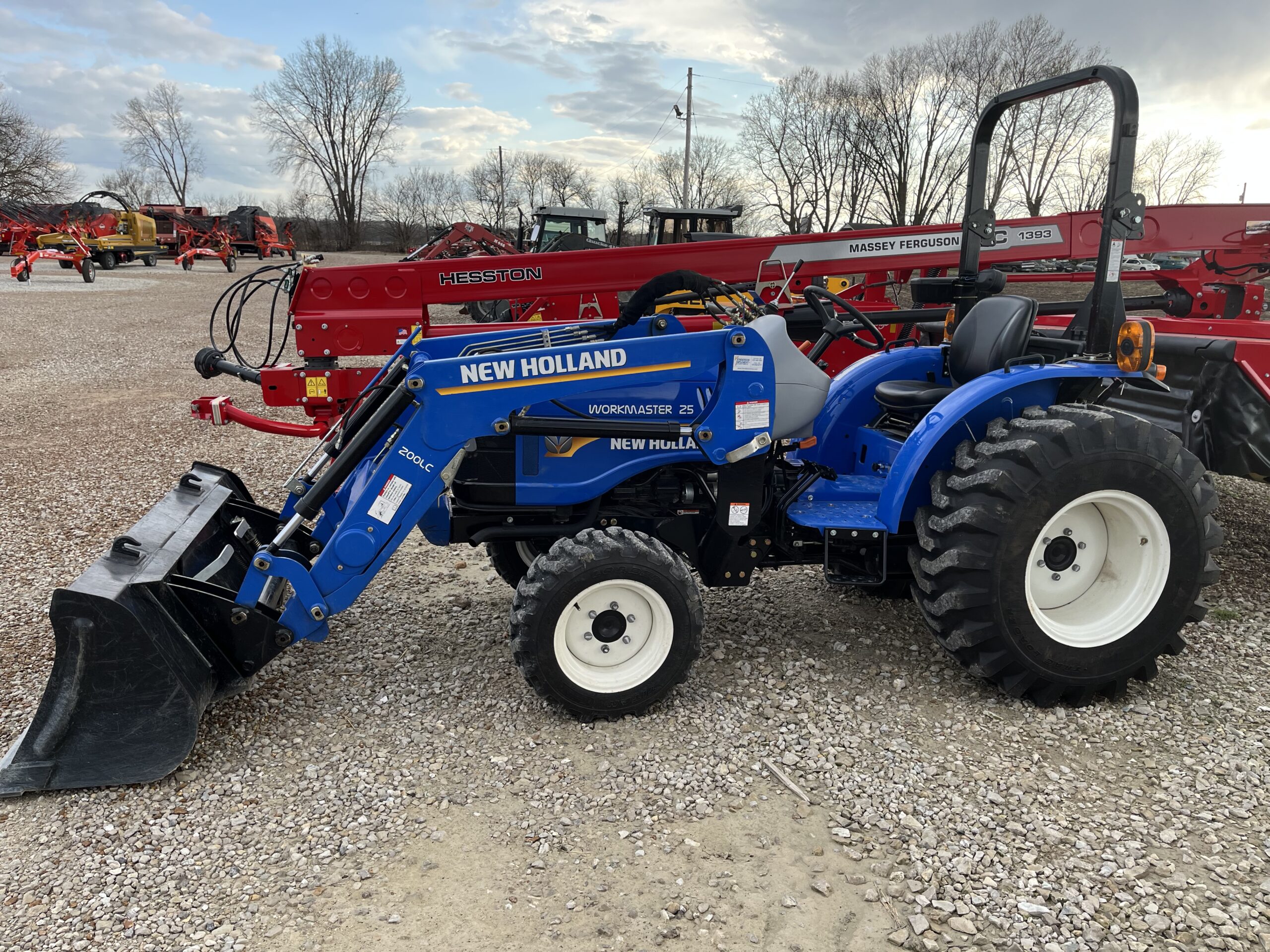 New Holland Workmaster 25