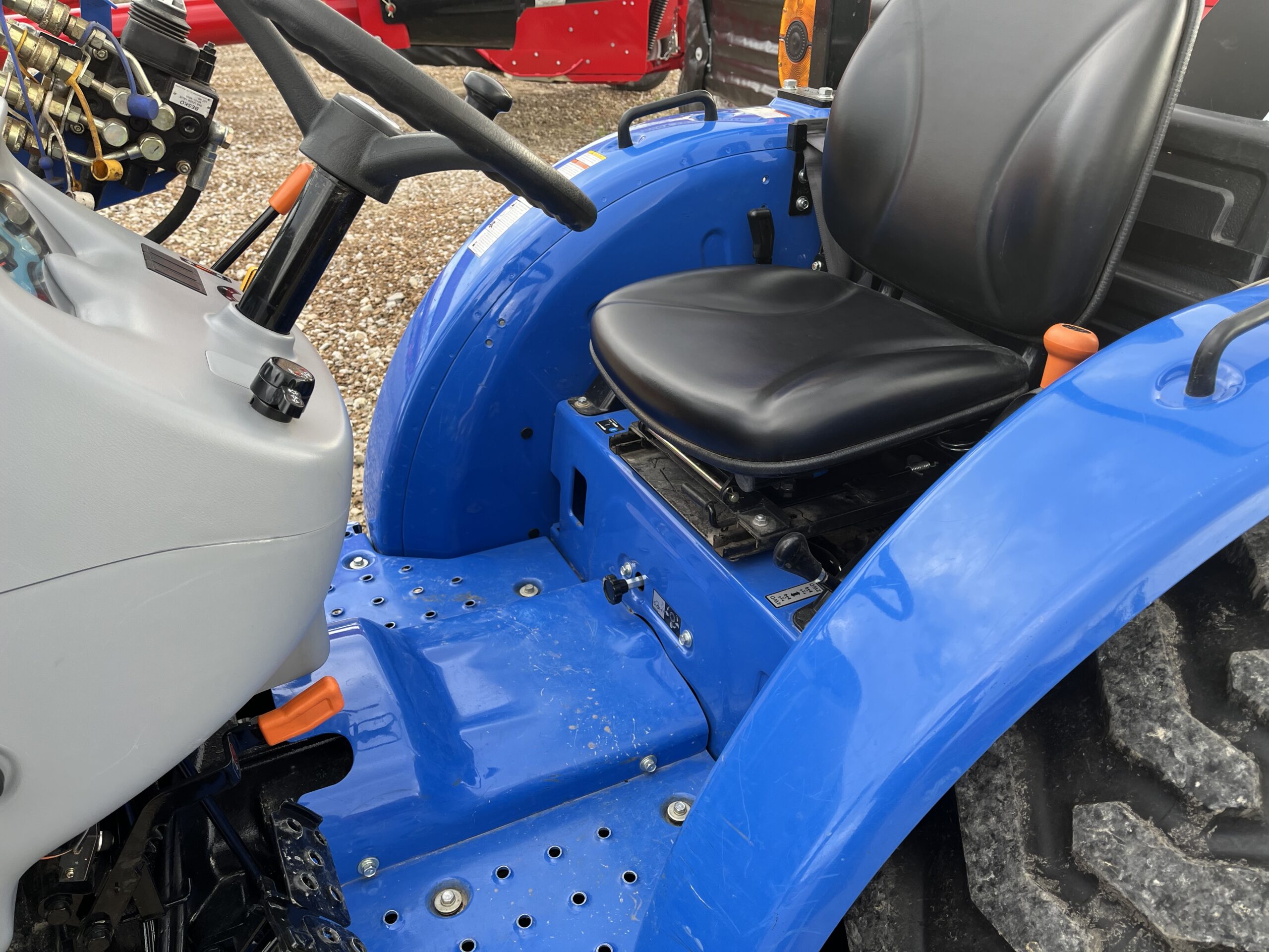 New Holland Workmaster 25