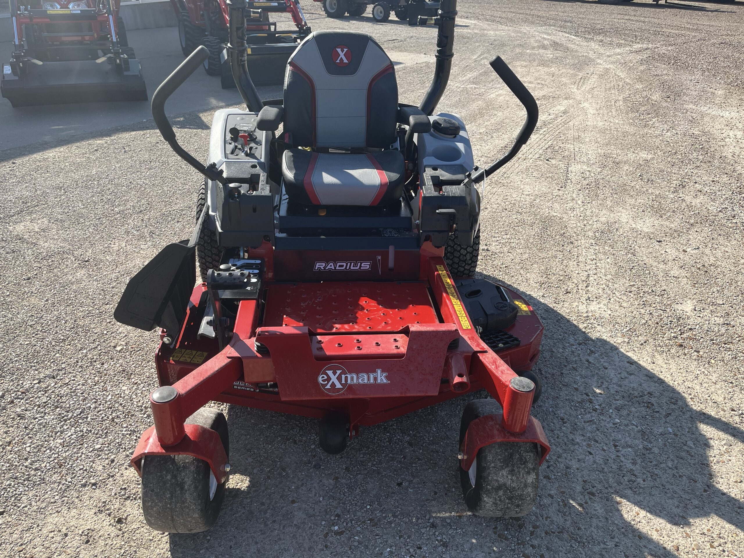 New Exmark Raduis E 52″