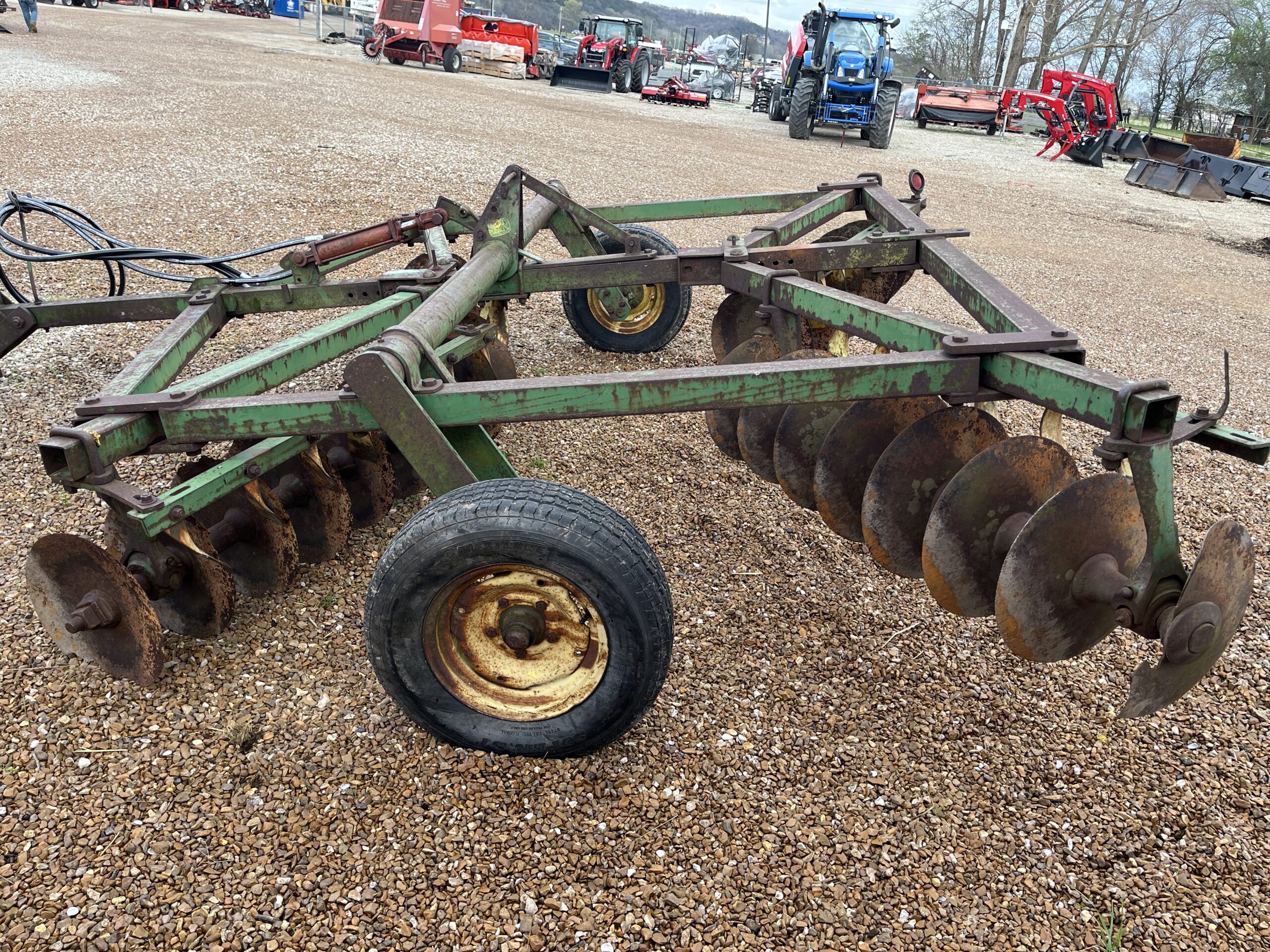 John Deere 12′ disk