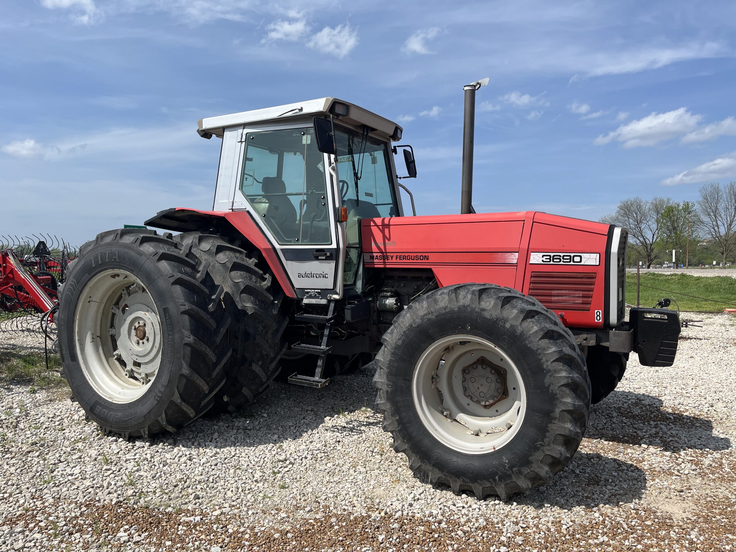 Massey Ferguson 3690