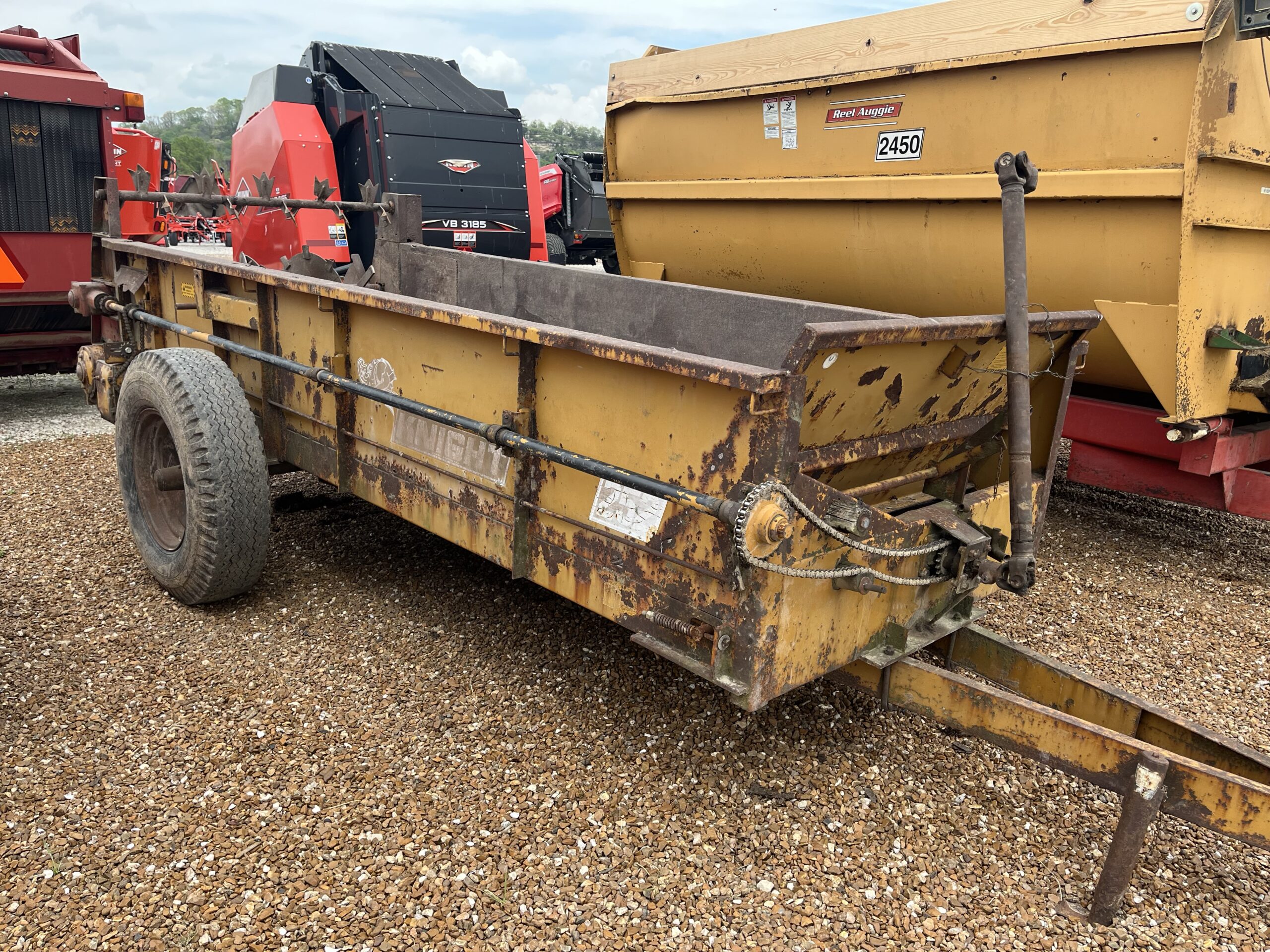Knight 252 Manure Spreader