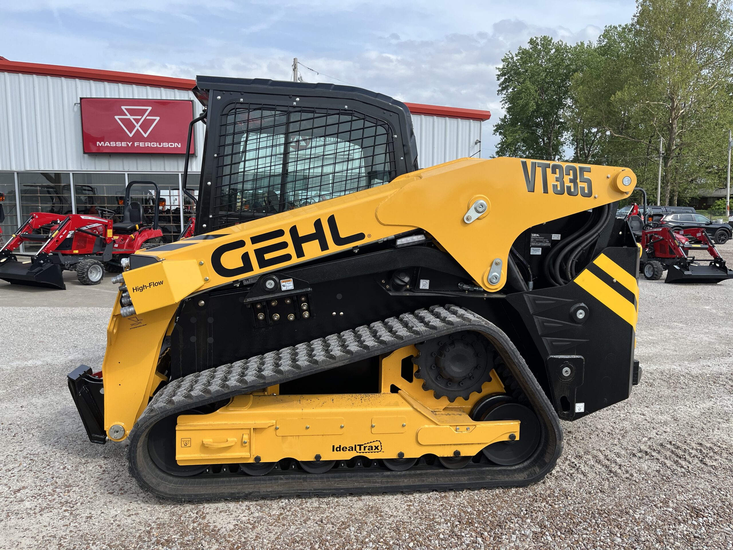 New Gehl VT335