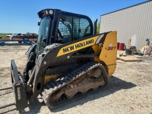 New Holland C327