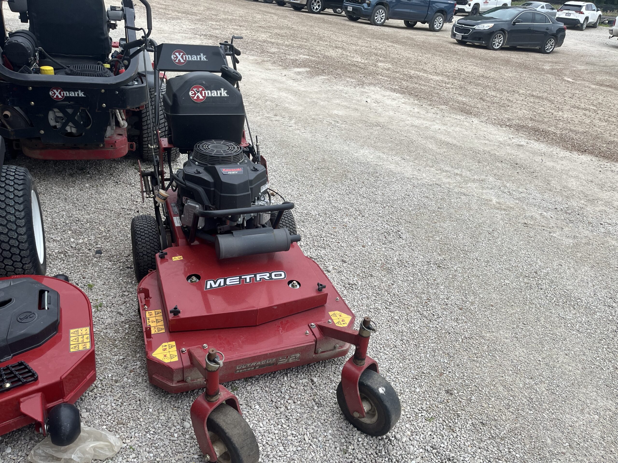 Exmark Metro 32