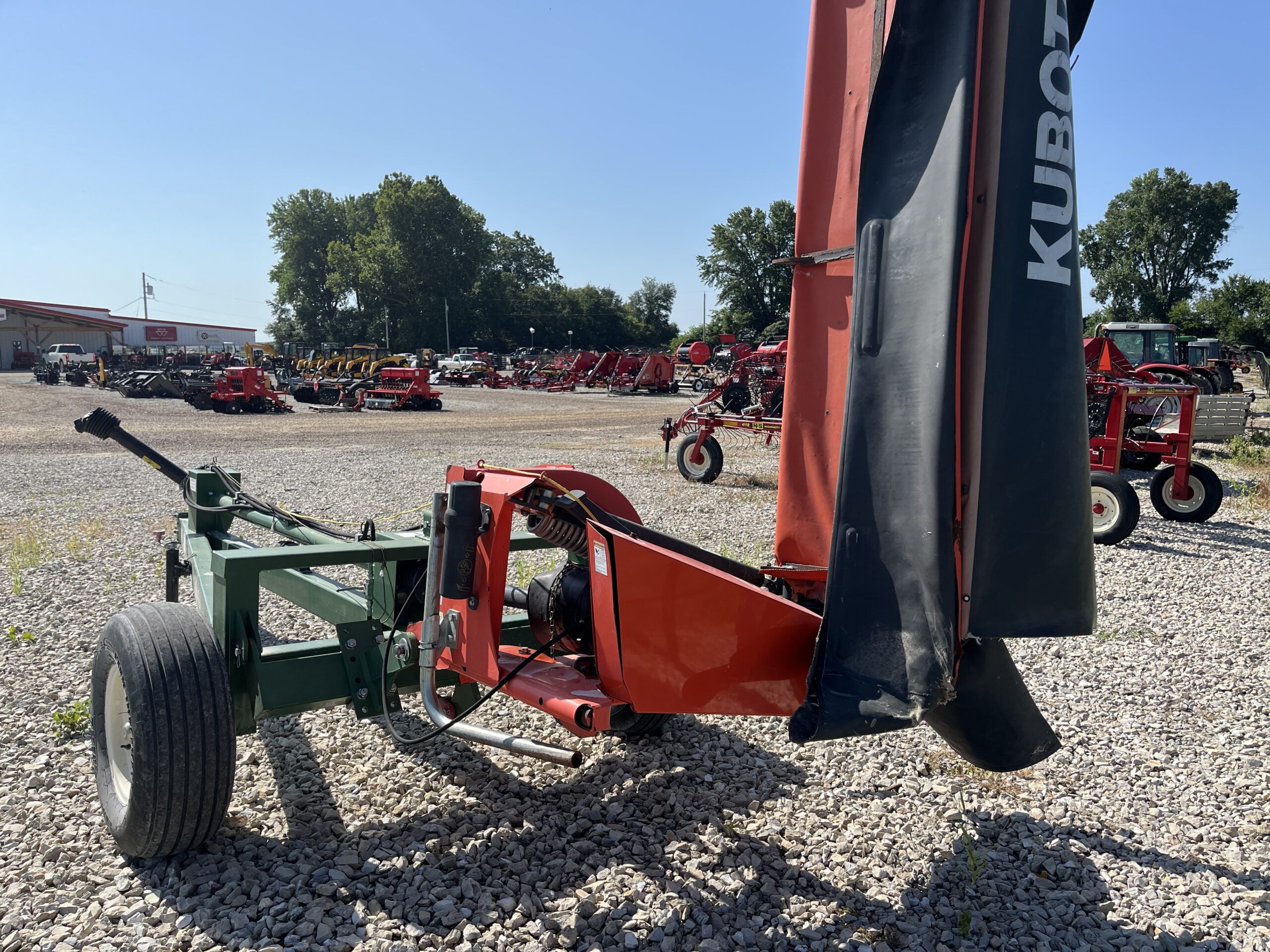 Kubota DM2032 disc mower and Caddy