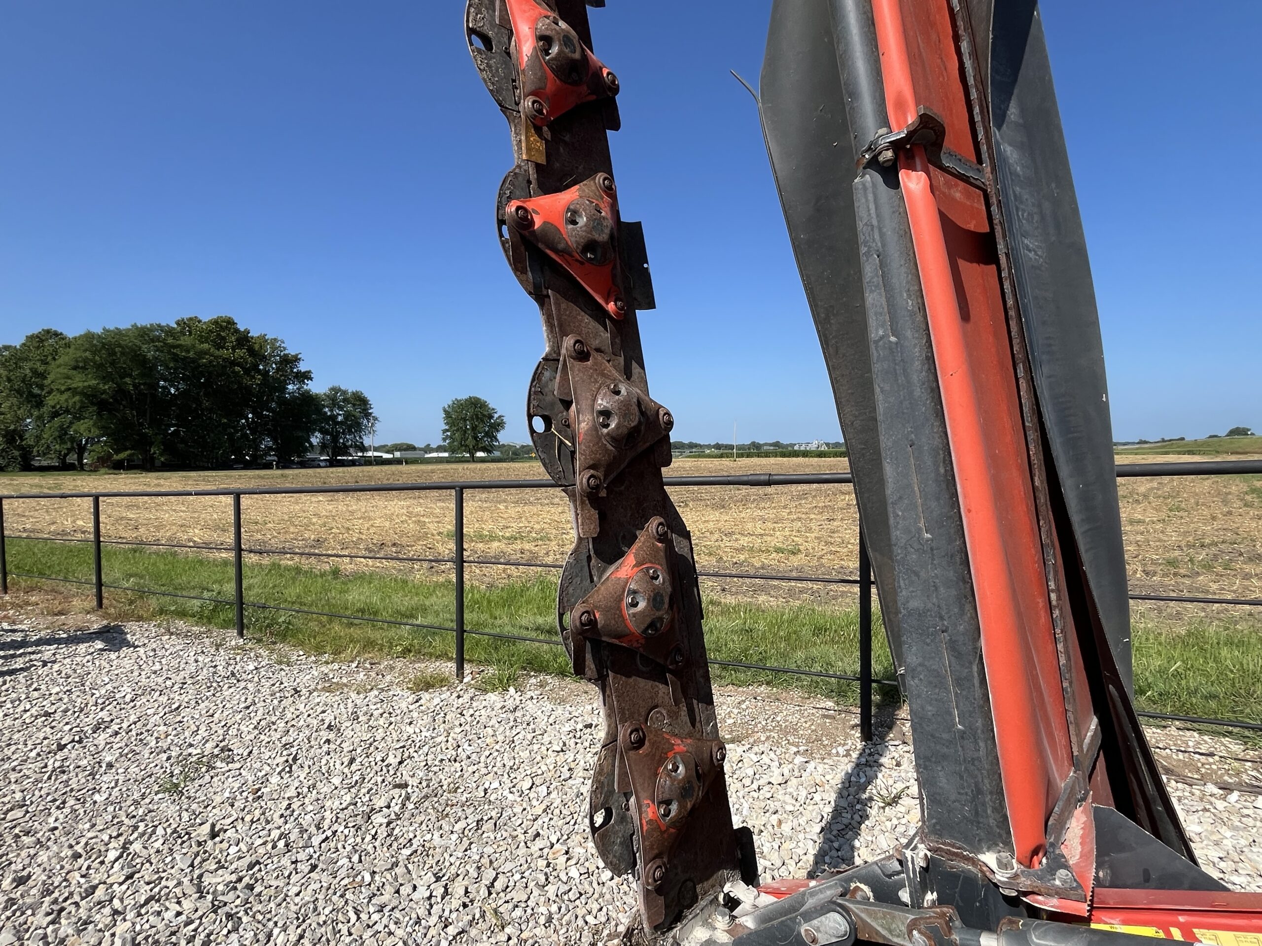 Kubota DM2032 disc mower and Caddy
