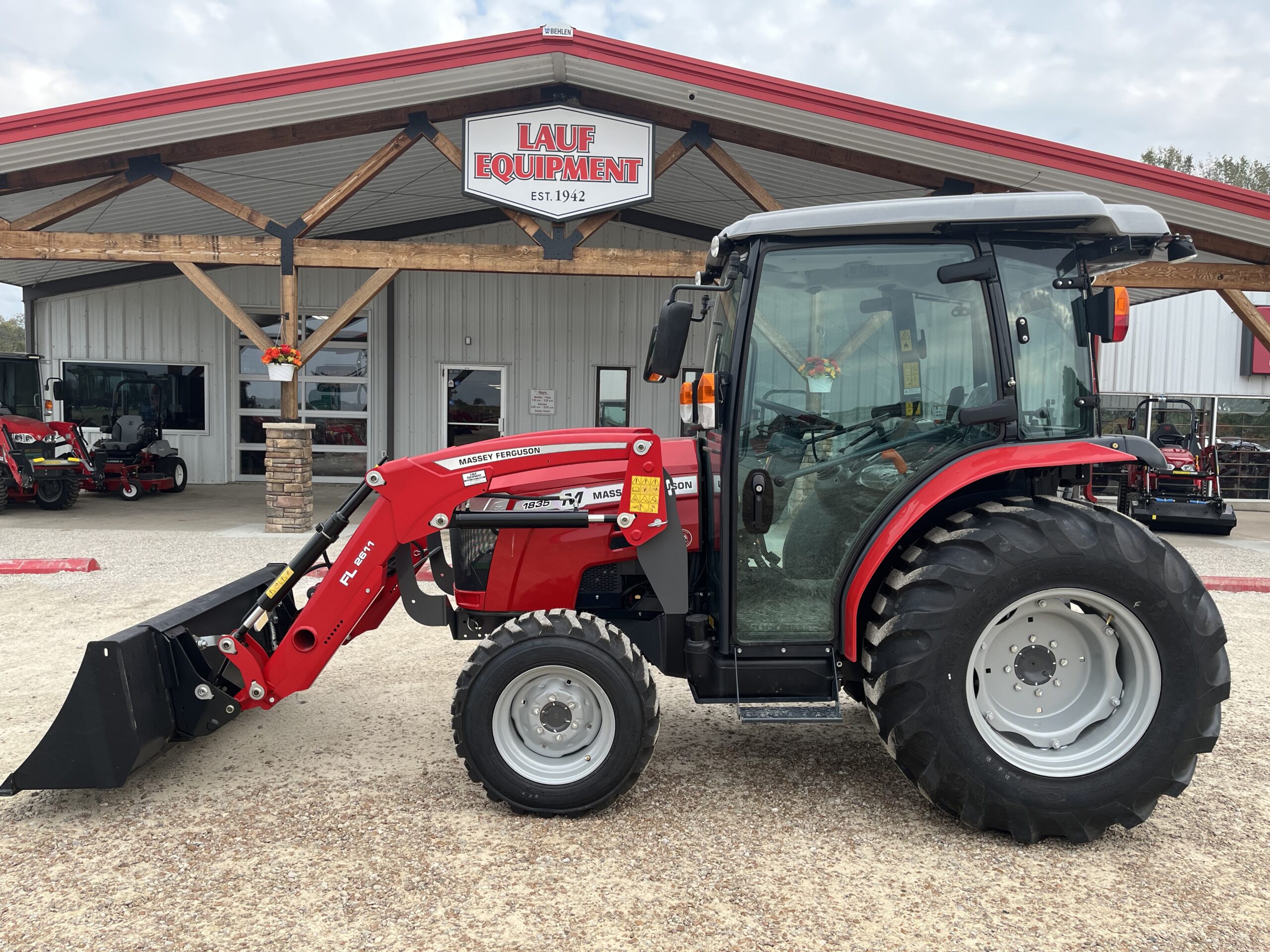 New Massey Ferguson 1835MH