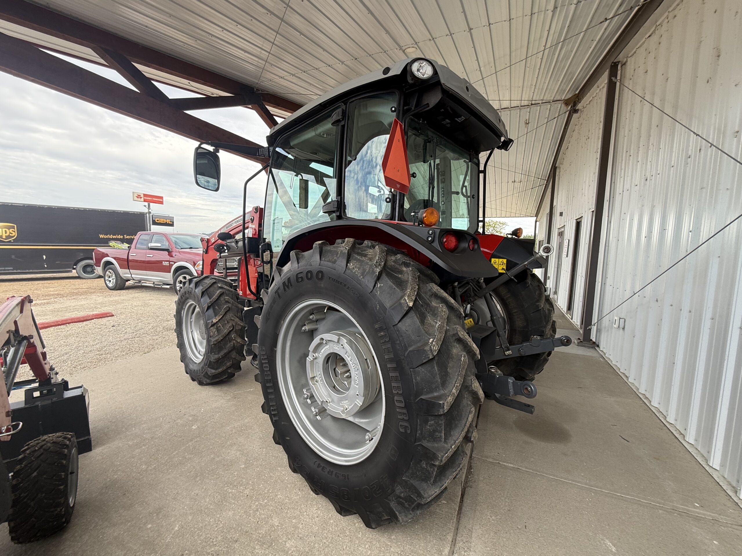Massey Ferguson 4710