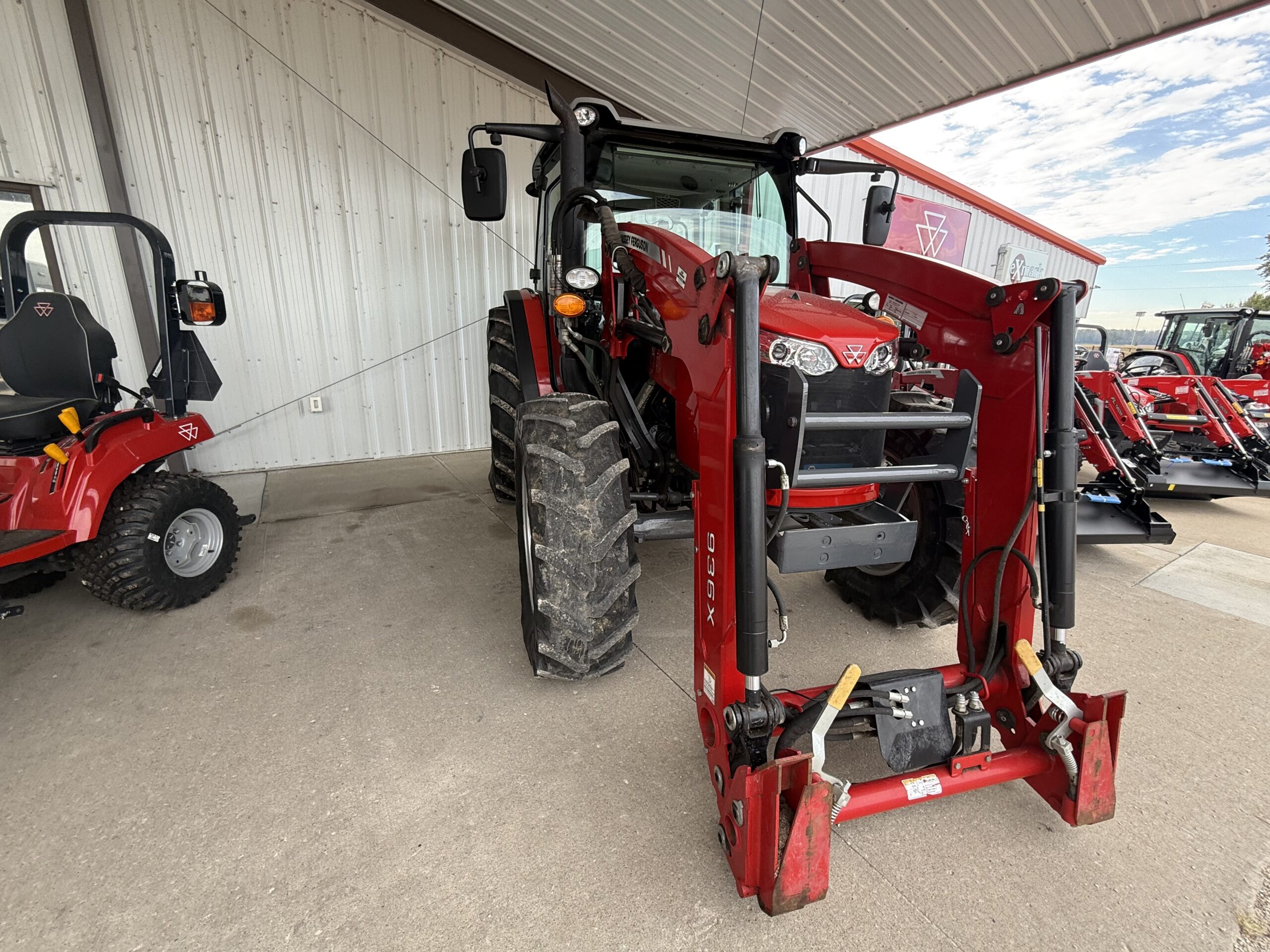 Massey Ferguson 4710